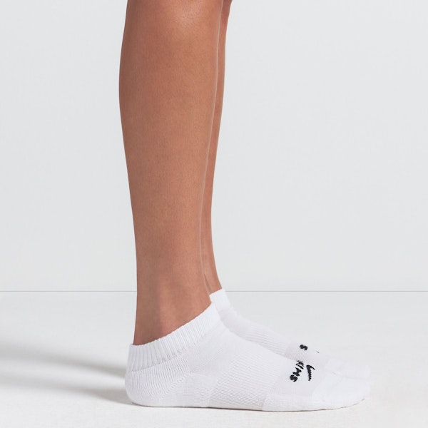 Skims NikeSKIMS ACCESSORIES DRI-FIT ANKLE SOCK 3-PACK