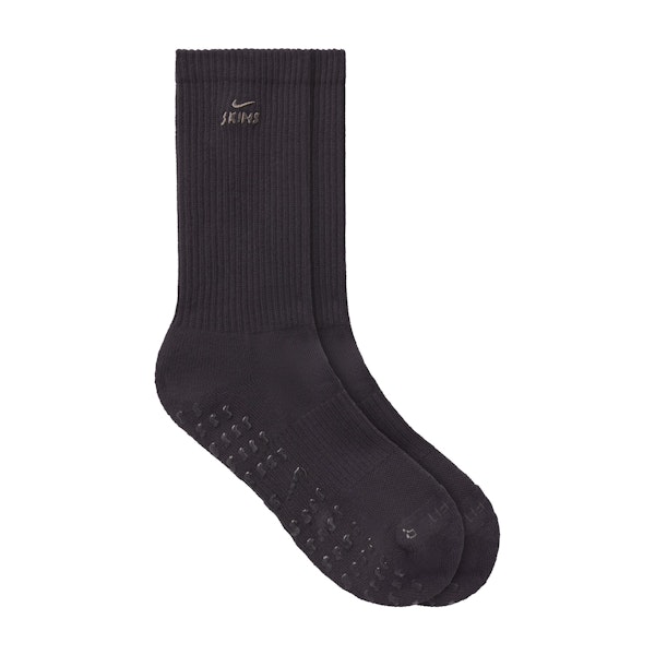 skims NikeSKIMS ACCESSORIES DRI-FIT PILATES GRIP CREW SOCK