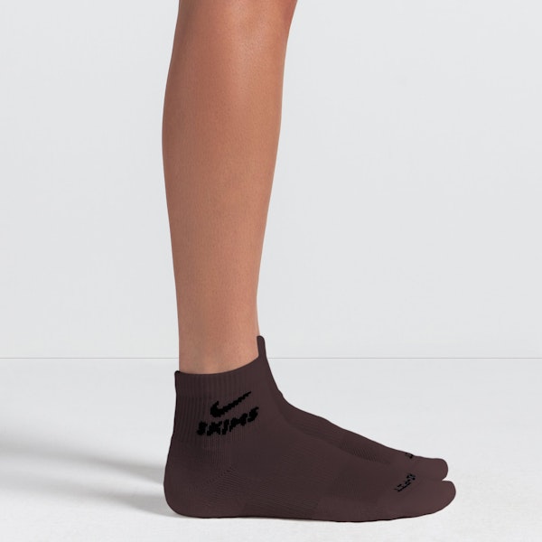 skims NikeSKIMS ACCESSORIES DRI-FIT QUARTER CREW SOCK 3-PACK