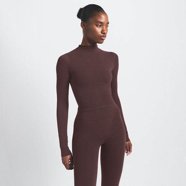 Skims NikeSKIMS VINTAGE SEAMLESS MOCK NECK CROP TOP