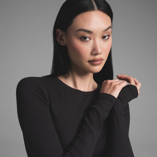 Skims COTTON RIB LONG SLEEVE T-SHIRT