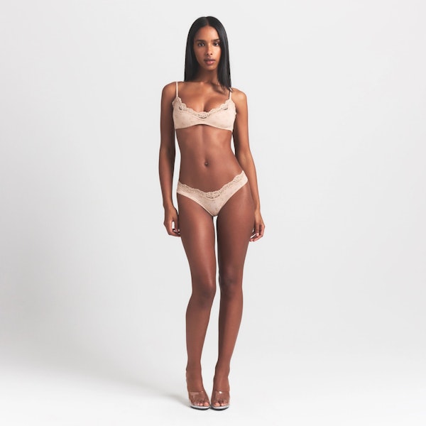 skims FITS EVERYBODY LACE DIPPED THONG