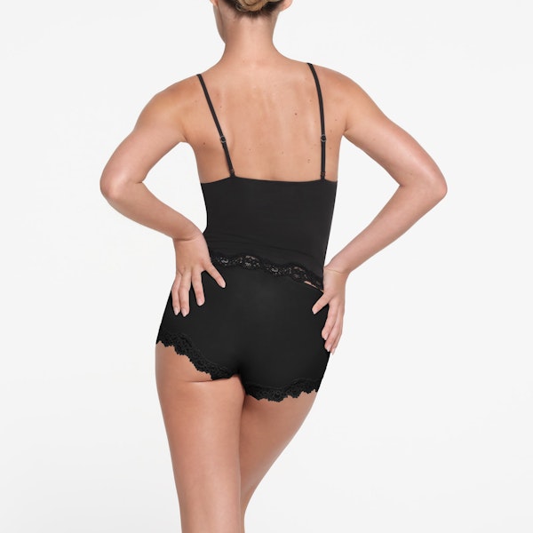 Skims FITS EVERYBODY LACE TRIANGLE CAMI