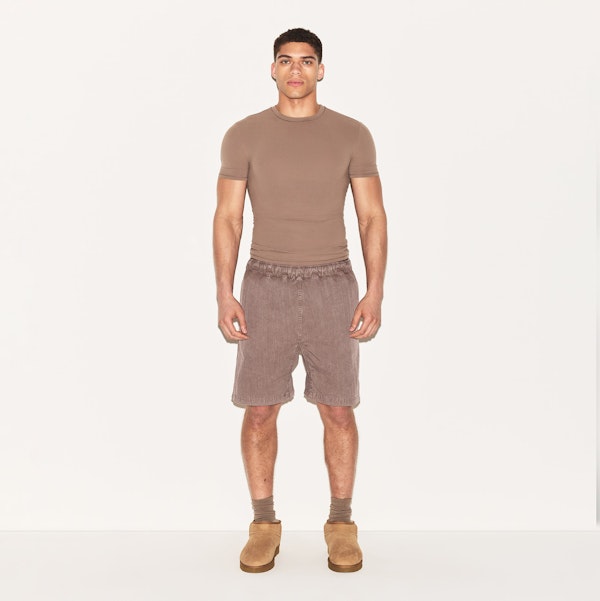 skims FITS EVERYBODY MENS SLIM T-SHIRT