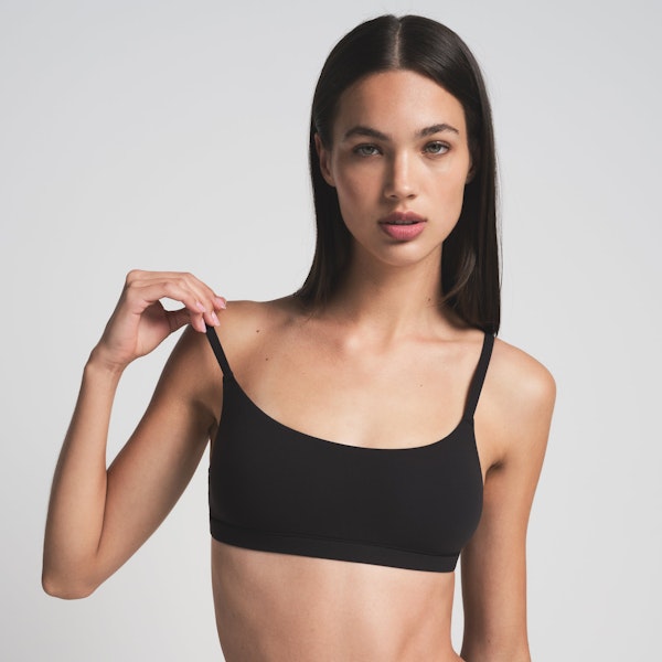 skims FITS EVERYBODY SCOOP BRALETTE