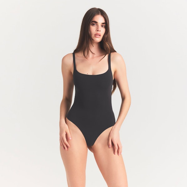 Skims FITS EVERYBODY SQUARE NECK BODYSUIT