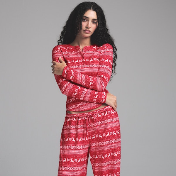 Skims LOGO PLUSH POINTELLE LONG SLEEVE HENLEY