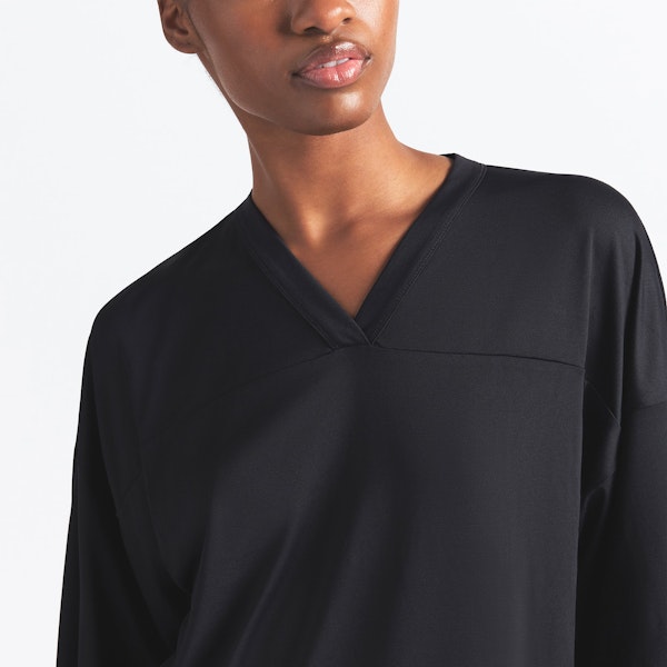 Skims NikeSKIMS AIRY V-NECK OVERSIZED TOP