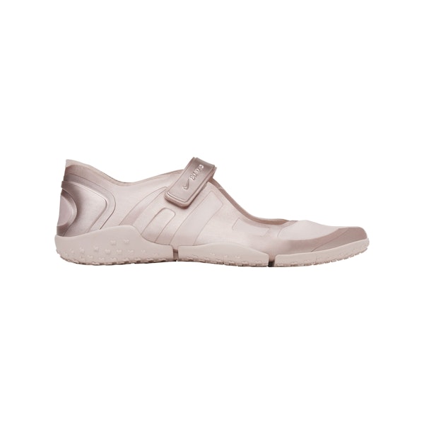 Skims NikeSKIMS FOOTWEAR RIFT SATIN