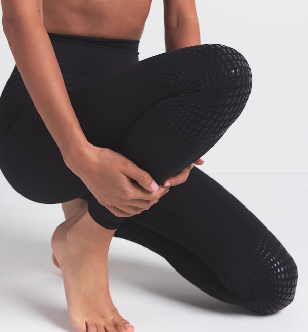 Skims NikeSKIMS MATTE KNEE GRIP 26" LEGGING