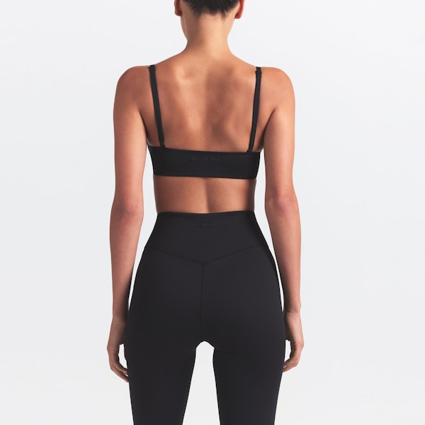 Skims NikeSKIMS MATTE KNEE GRIP 26" LEGGING