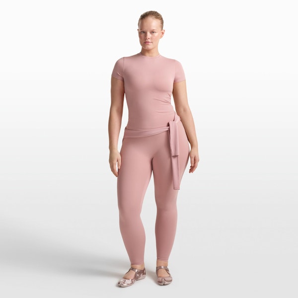 skims NikeSKIMS MATTE PADDED BABY TEE