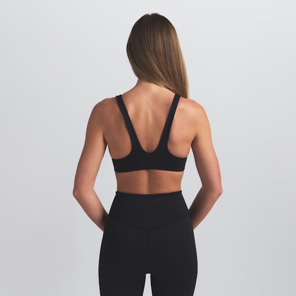 Skims NikeSKIMS MATTE SHAPING SCOOP BRA