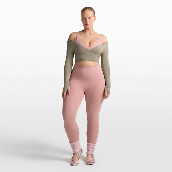 skims NikeSKIMS MATTE V-NECK BRA TOP