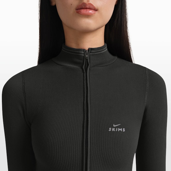 Skims NikeSKIMS RIBBED SEAMLESS ZIP UP CROP JACKET