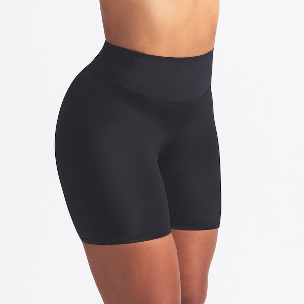 Skims NikeSKIMS SHINE BONDED WAIST 5" BIKER SHORT