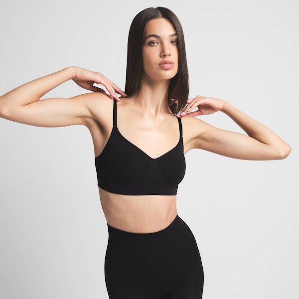 skims SEAMLESS SCULPT BRALETTE