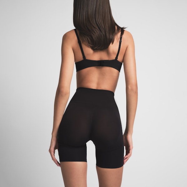 Skims SEAMLESS SCULPT BUTT LIFTING SHORT