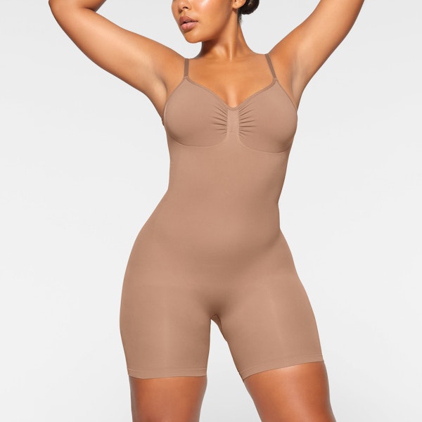 Skims SEAMLESS SCULPT LOW BACK MID THIGH BODYSUIT