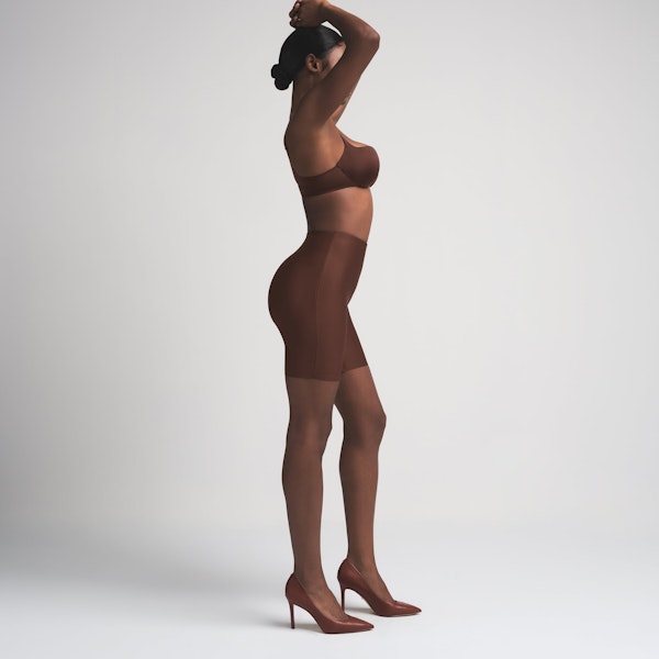 skims SKIMS BODY BUTT ENHANCING PADDED SHORT