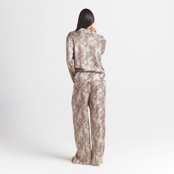 Skims WOVEN SHINE LONG SLEEP SET