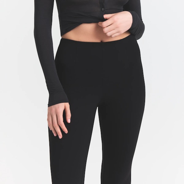 skims THE ESSENTIAL COLLECTION HIGH-WAISTED CROPPED KICK FLARE PANT