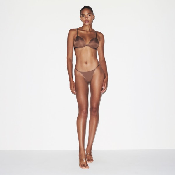 Skims WIRELESS FORM TRIANGLE FRONT CLOSE SUPER PUSH-UP BRA