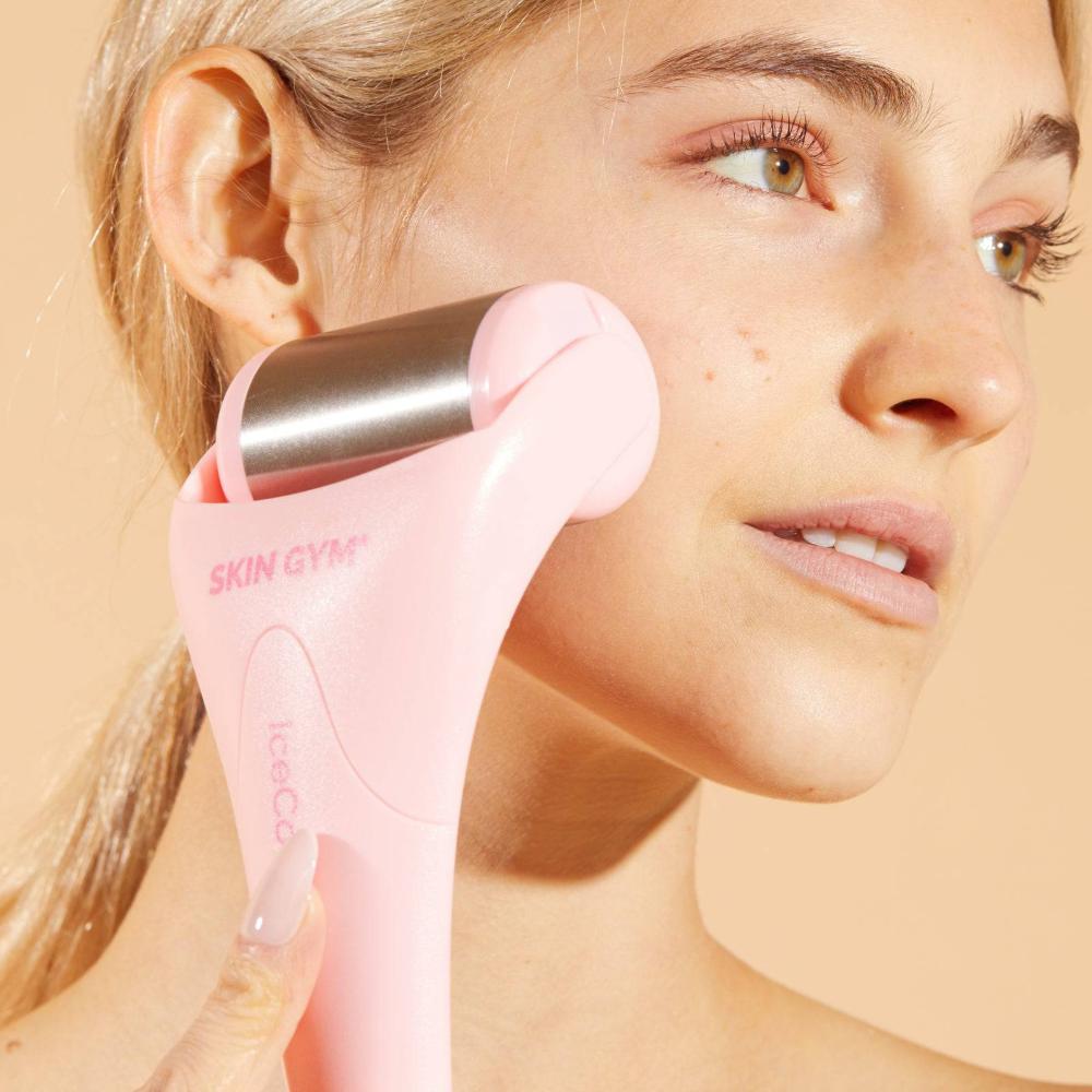 Skin Camp Cold Therapy Face Roller & Massager