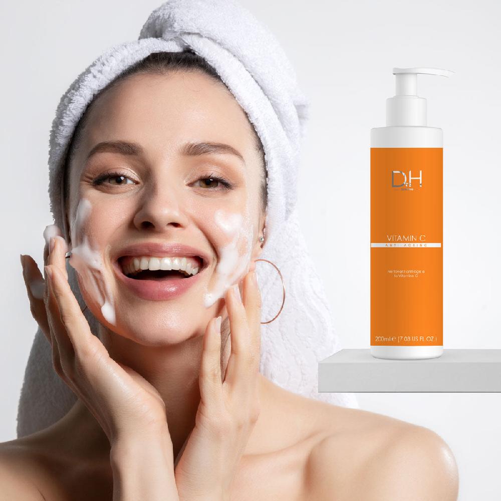 Skin Chemist Dr H Vitamin C Anti Ageing Cleanser 200ml