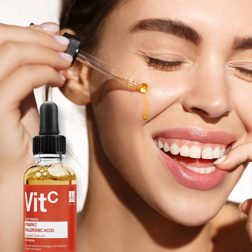Skin Chemist Vitamin C 5% & Hyaluronic Acid 2% Hydrating Facial Serum 30ml