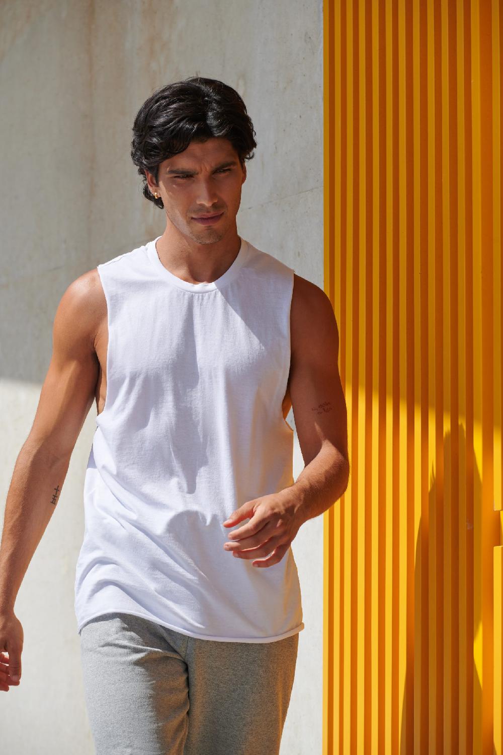 skinnifit SF232 MEN'S HIGH NECK SLASH ARMHOLE VEST - SF