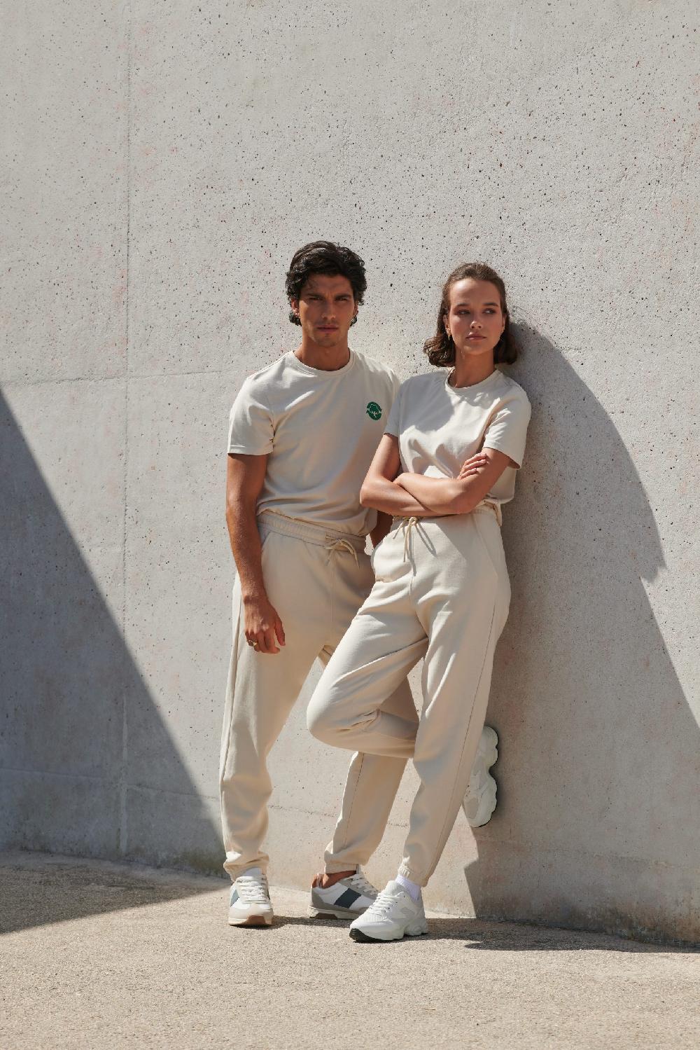 Skinnifit SF430 UNISEX SUSTAINABLE FASHION CUFFED JOGGERS - SF