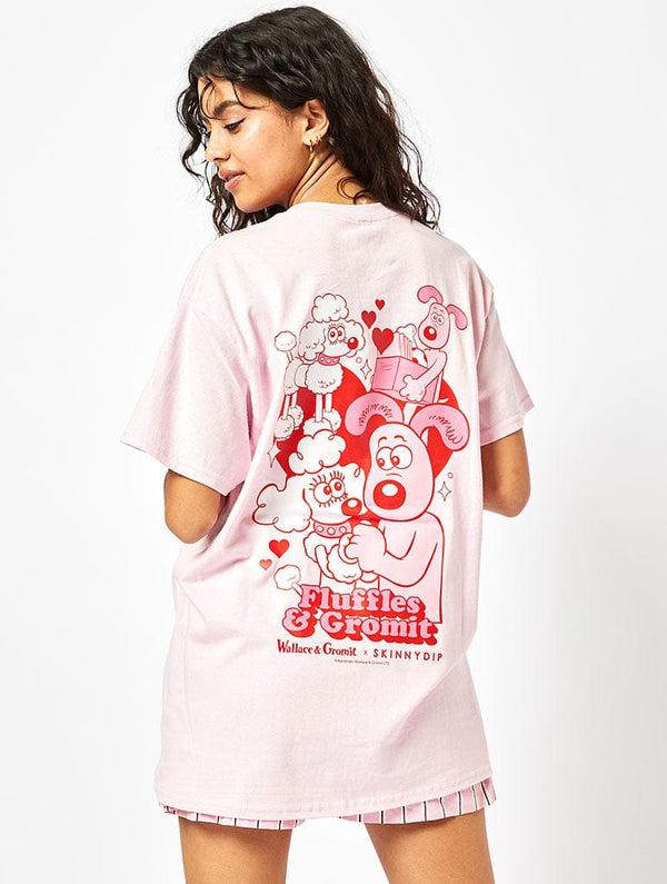 Skinnydip London Wallace & Gromit x Skinnydip Fluffles and Gromit T-Shirt In Pink