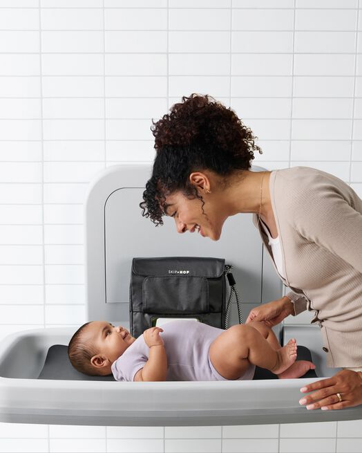 Skip Hop Clean Slate Changing Station - Black