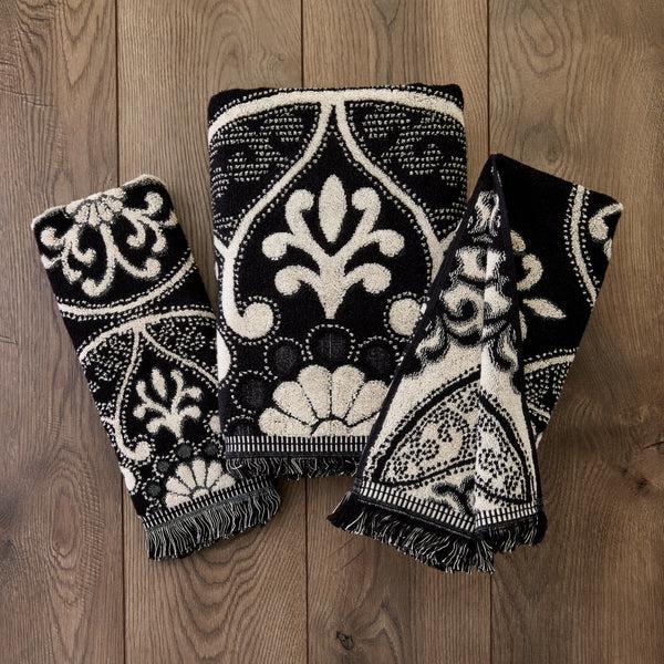 Skl Home Amherst Medallion Jacquard Bath Towel Black
