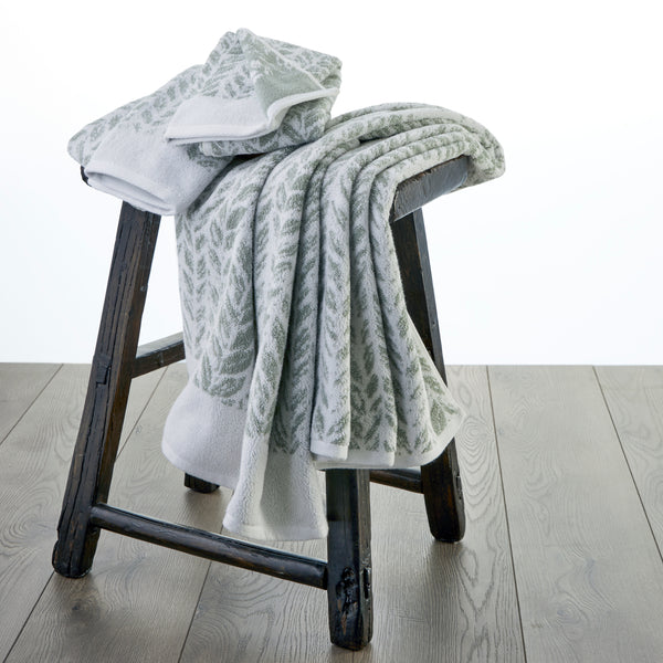 Skl Home Distressed Leaves 2-Piece Turkish Cotton Hand Towel Set Sage