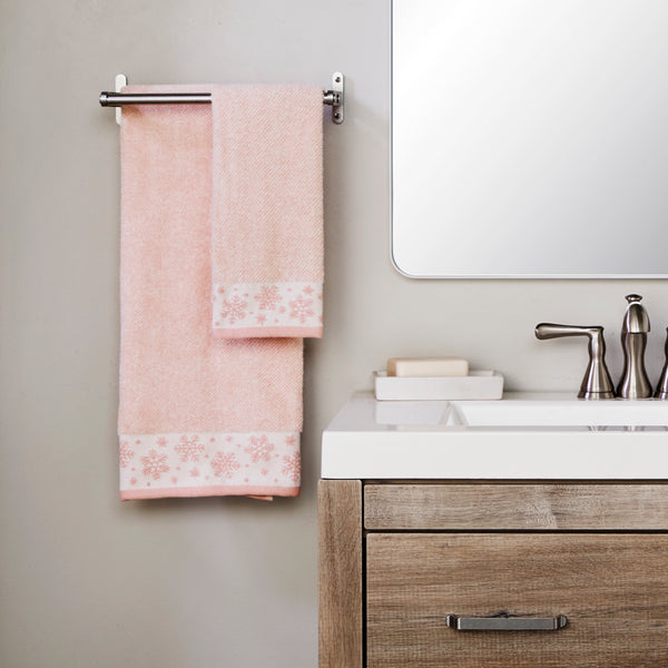 Skl Home Heather Snowflake Jacquard Bath Towel Blush