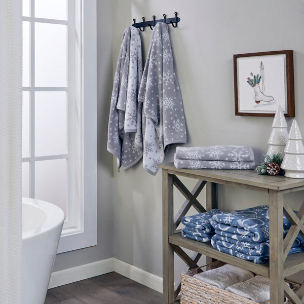 Skl Home Scattered Snowflakes 2-Piece Hand Towel Set Gray