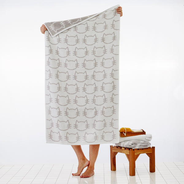 Skl Home Cat Jacquard Bath Towel White/Gray