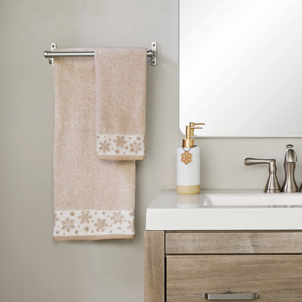 Skl Home Heather Snowflake Jacquard Bath Towel Tan