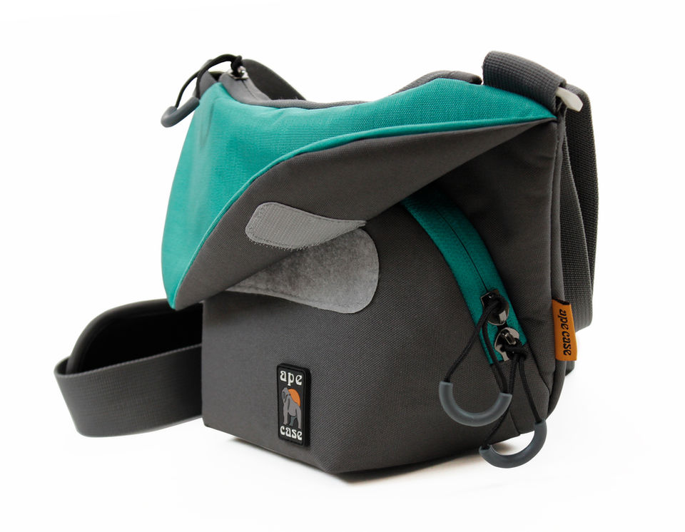 Skooba Design Ape Case® AC560 – Lifestyle Camera Shoulder Bag