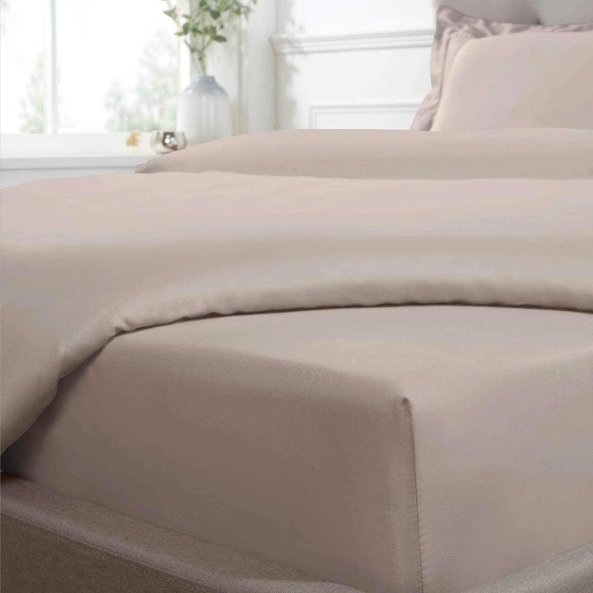 Sleepdown 300 Thread Count 100% Cotton Sateen - Extra Deep Fitted Sheets