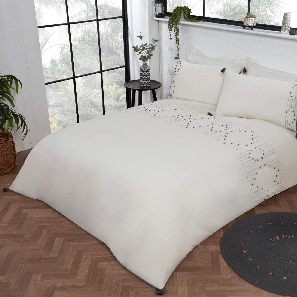 Sleepdown Boho Embroidered Panel - Duvet Cover & Pillowcase Set