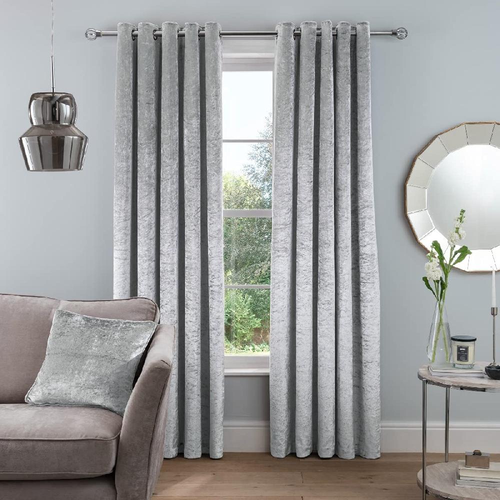 Sleepdown Crushed Velvet - Eyelet Lined Curtains