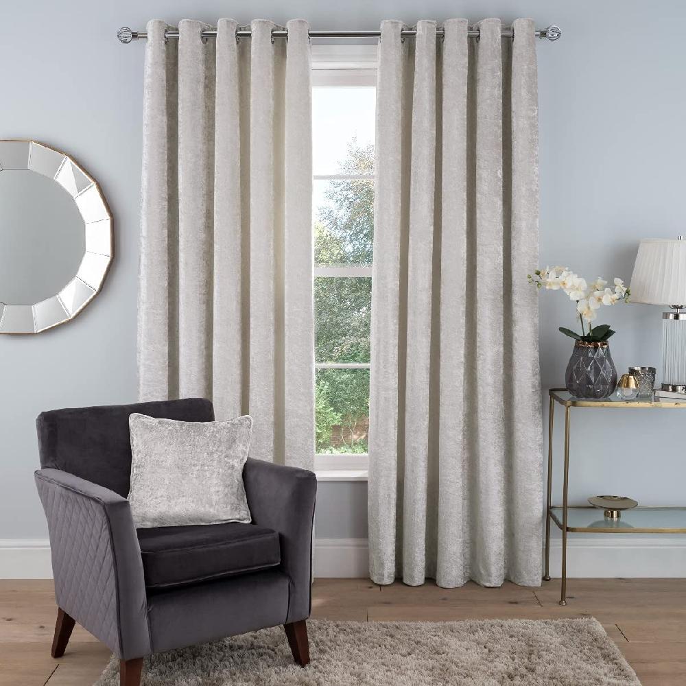 sleepdown Crushed Velvet - Eyelet Lined Curtains