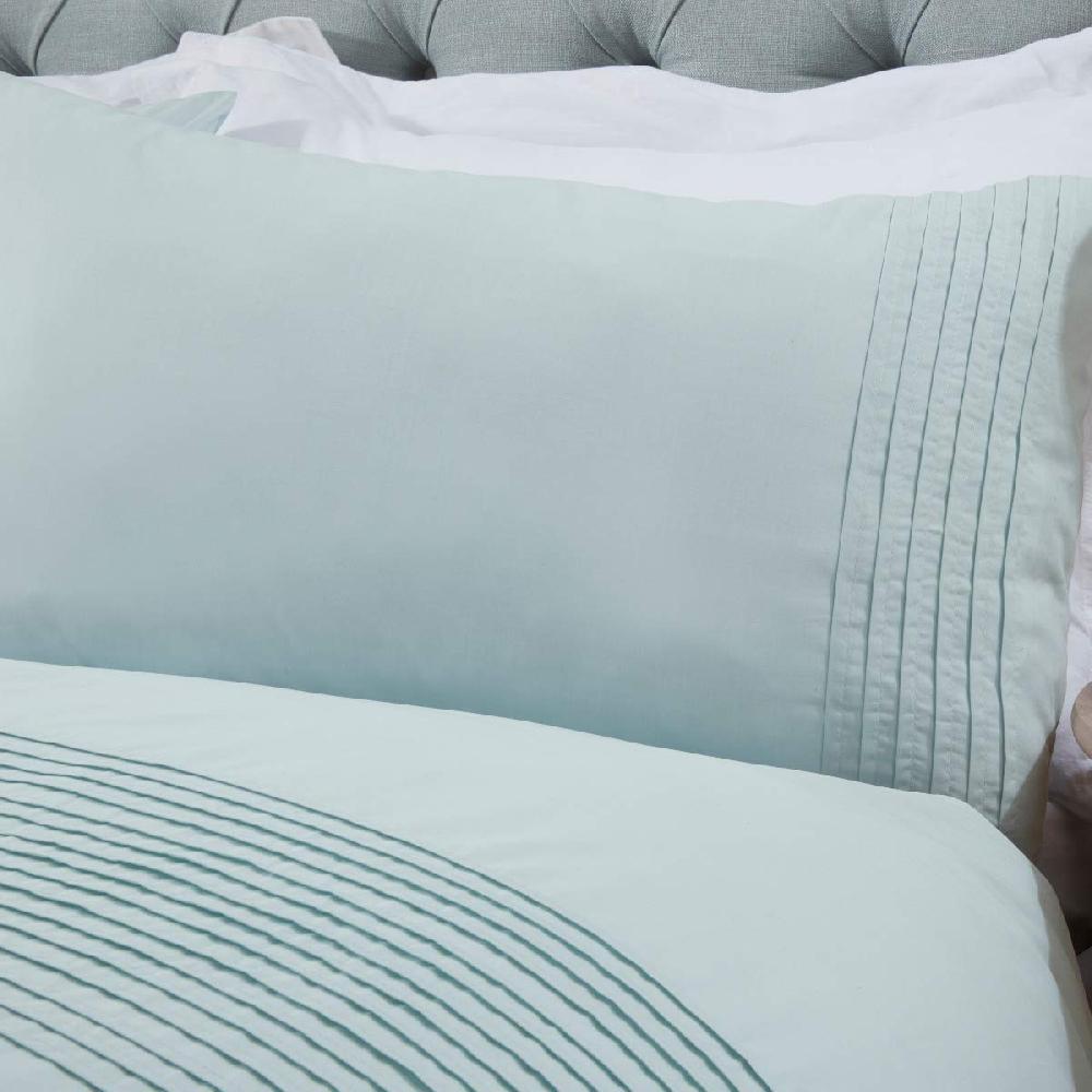 Sleepdown Pintuck - Duvet Cover & Pillowcases Set