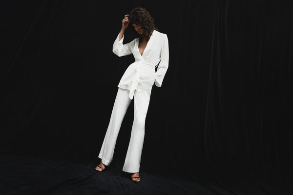 Sleeping With Jacques BON VIVANT ROBE NOUVEAU WHITE