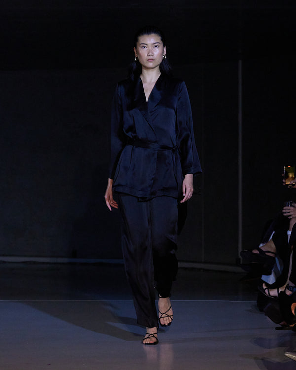 Sleeping With Jacques BON VIVANT SILK ROBE NOUVEAU BLACK