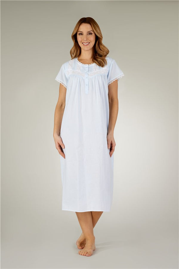 Slenderella Classic Oval Embroidered Lace 45" Woven Nightdress ND3260
