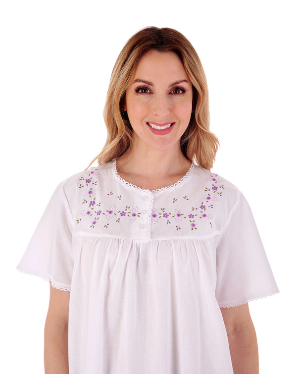 Slenderella Embroidered Yoke 45" Woven Nightdress ND3270